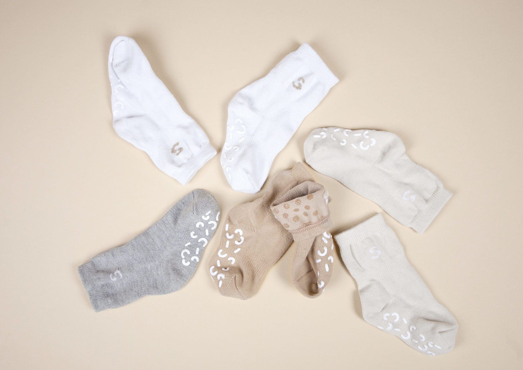 Sokkar STUCKIES® White