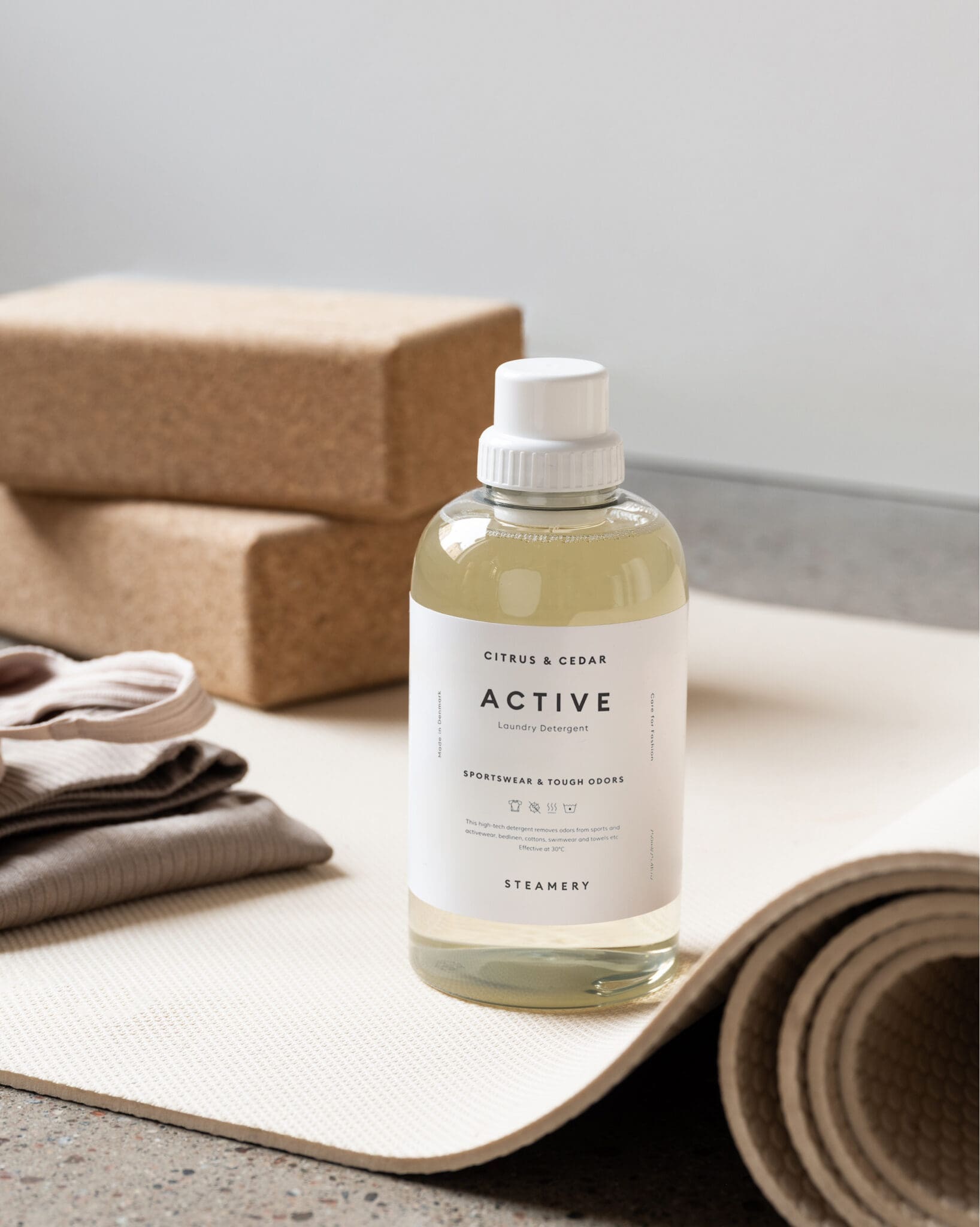 Active (áður Odor Control) – þvottaefni fyrir íþróttafatnað