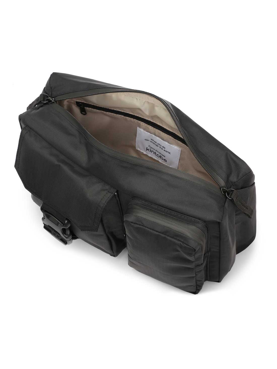 LUCA Hliðartaska – black