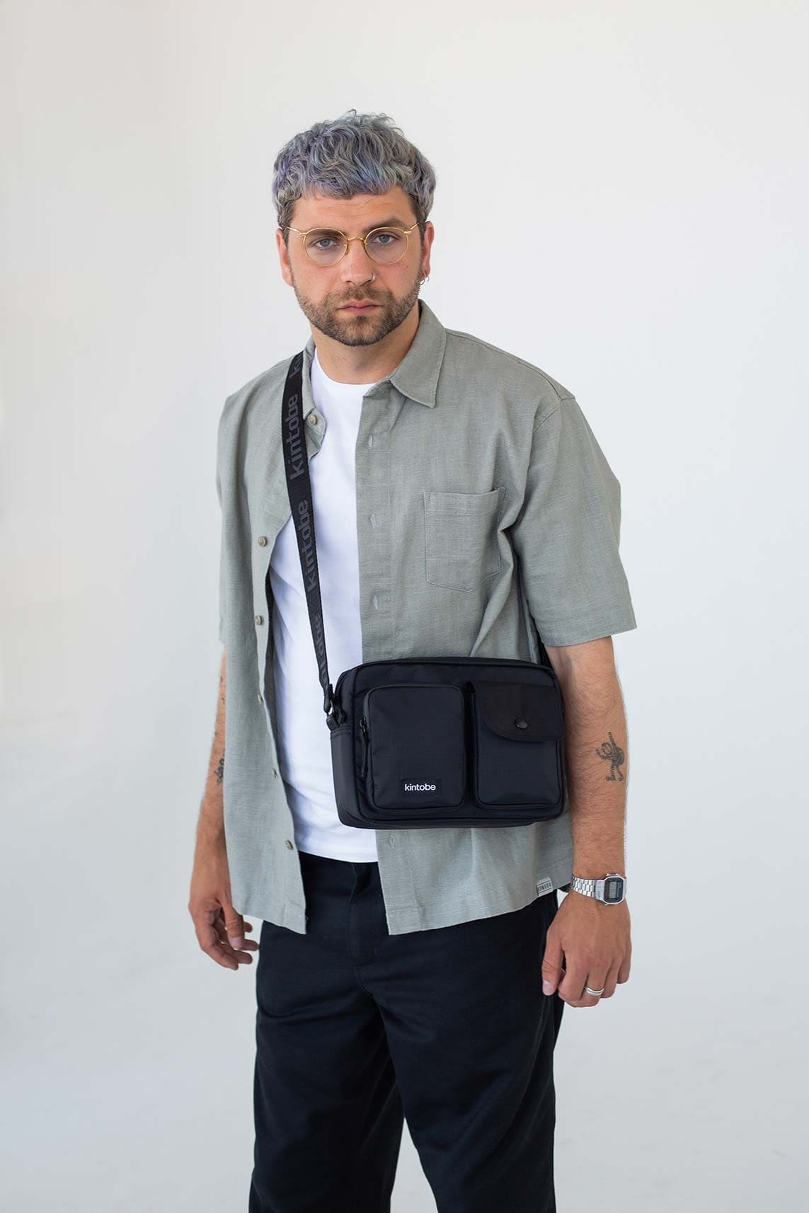 MILES Hliðartaska – black