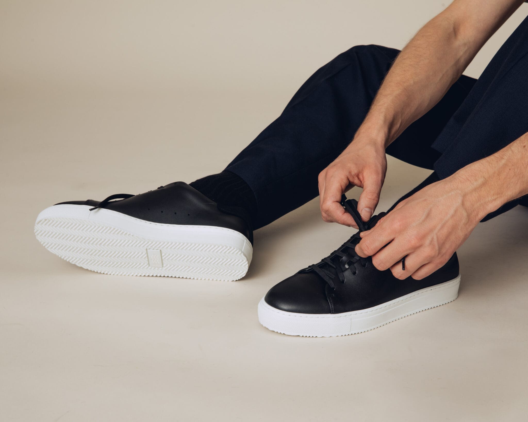 Classics – Black (leður)