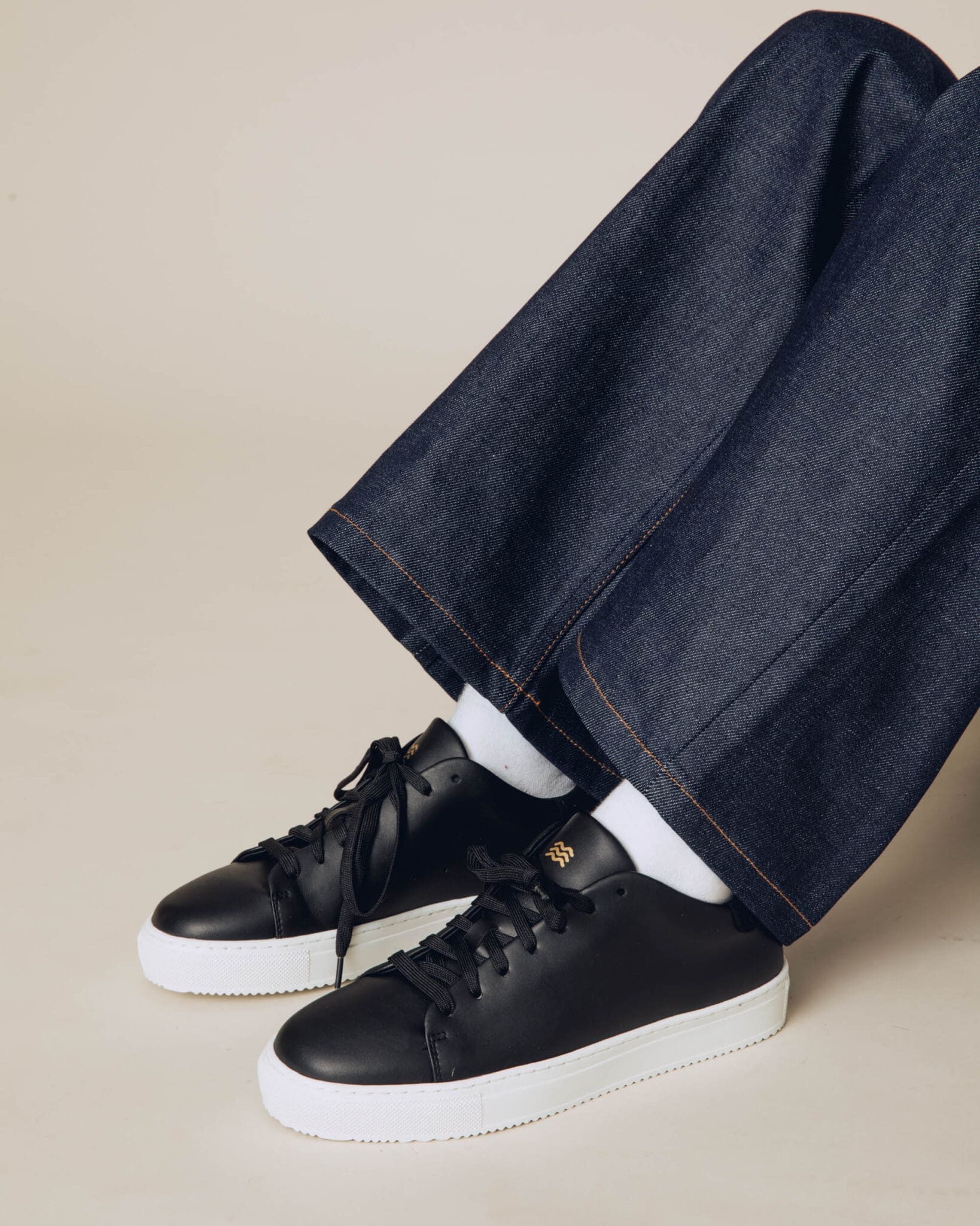 Classics – Black (leður)